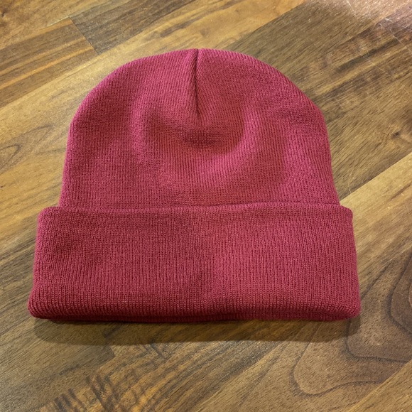 Mountain Ridge Plum Coloured Winter Toque Never Worn - Picture 2 of 2
